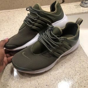 Nike Women Air Presto “Olive” Size 8